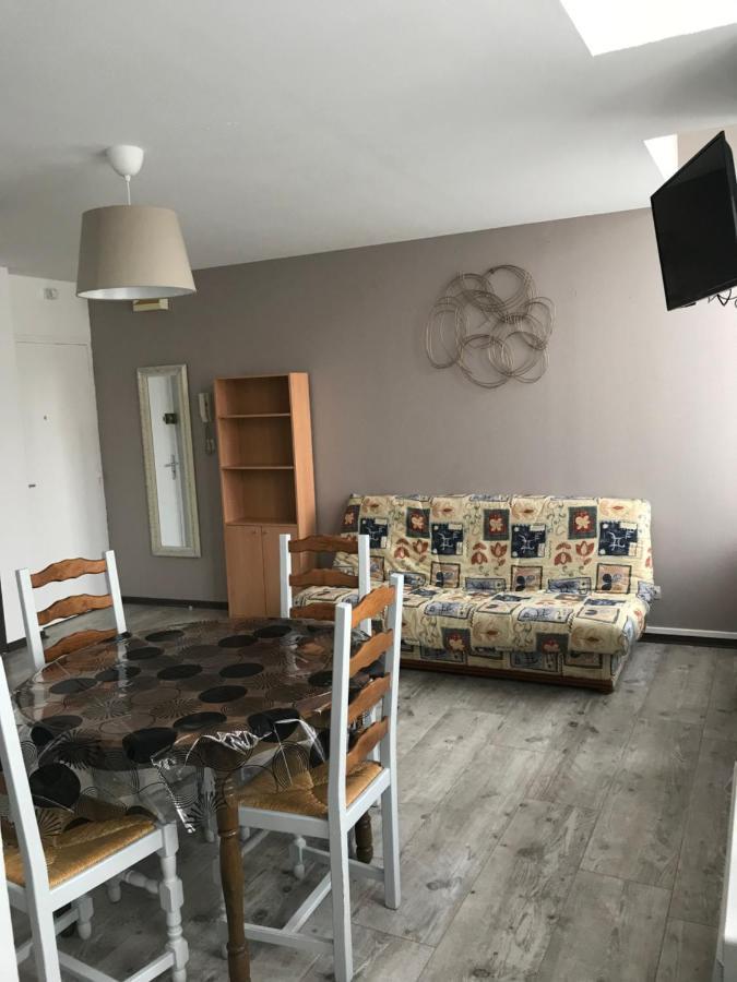F2 De La Digue Verdun Экстерьер фото